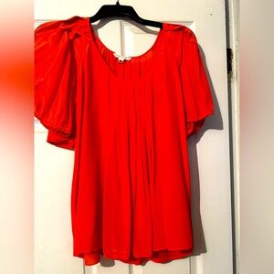 Beautiful silk Banana Republic blouse.